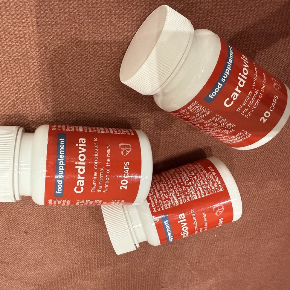 Stekleničica Cardiovia z 20 kapsulami
