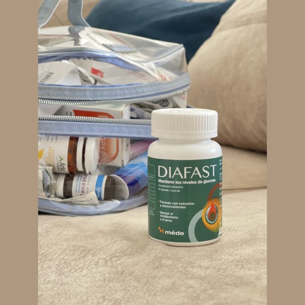 Frasco verde y blanco de Diafast de Méde