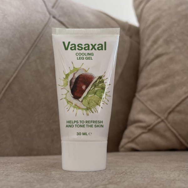 Fehér Vasaxal tubus vadgesztenyével, hűsítő lábgél, 30 ml