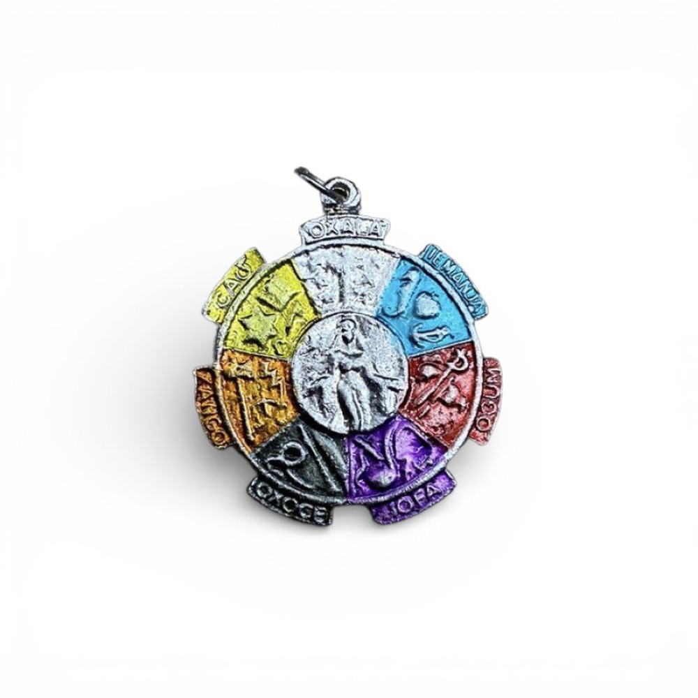 Dije metálico redondo Talisman con segmentos de colores